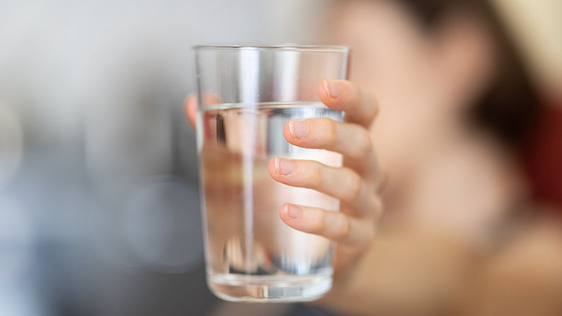 Minum air bantu turunkan berat badan