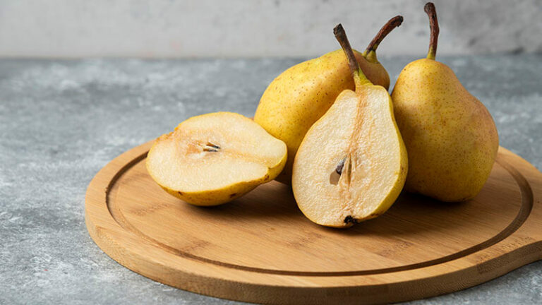 Buah Pear: 15 Kebaikan, Khasiat dan Cara Makan Buah Pear
