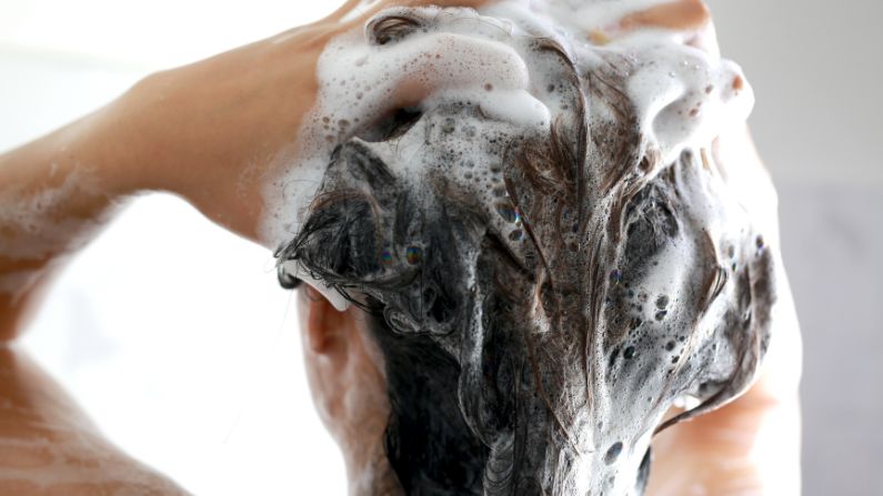 cara penjagaan rambut yang betul cuci rambut