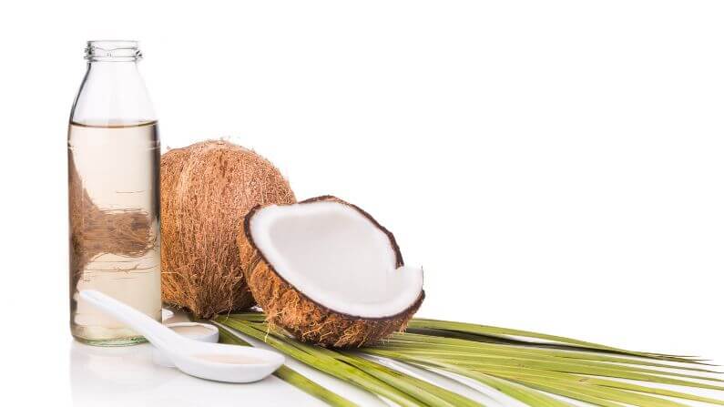 Cara Hilangkan Sembelit makan minyak kelapa