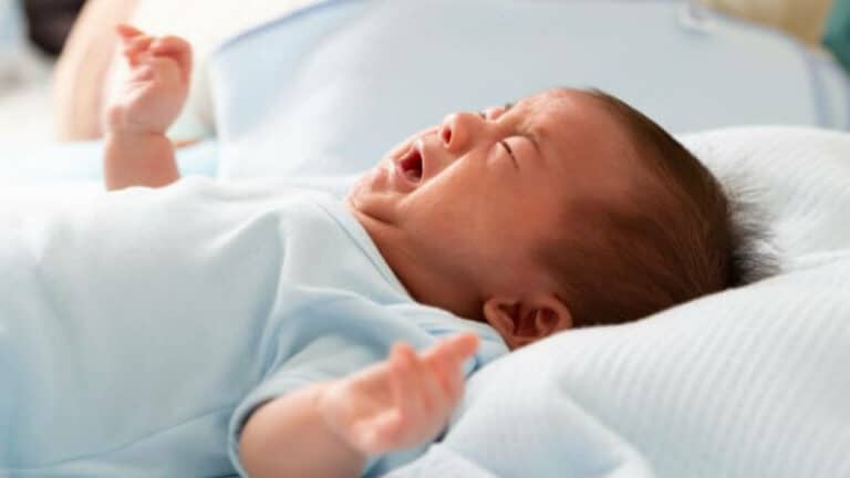 Bayi Sembelit: Simptom, Punca dan Cara Merawat