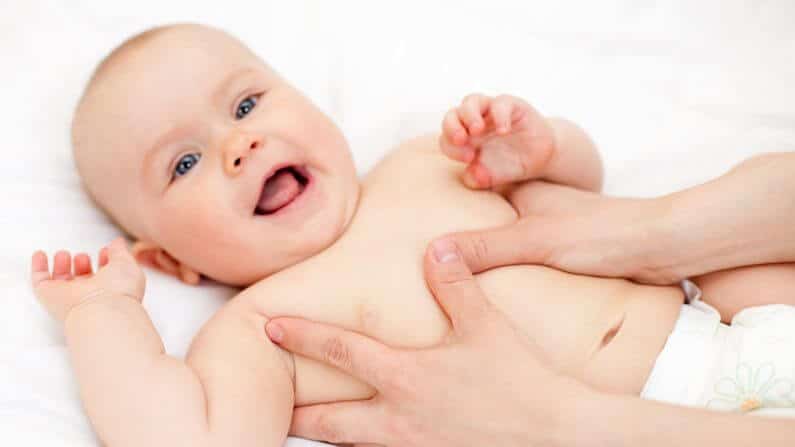 Cara-merawat-Bayi-Sembelit-urutan